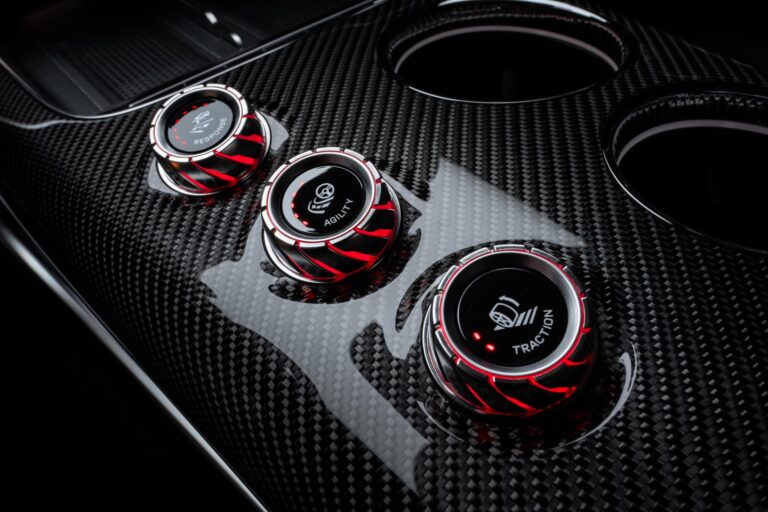 jusqu-a-1-169-ch-pour-la-nouvelle-mercedes-amg-gt-coupe-4-portes-26811-10.jpg