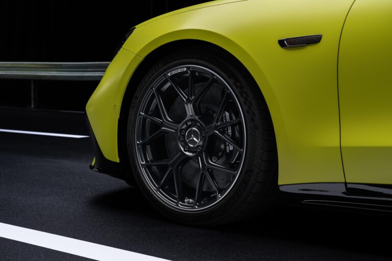 jusqu-a-1-169-ch-pour-la-nouvelle-mercedes-amg-gt-coupe-4-portes-26811-6.jpg