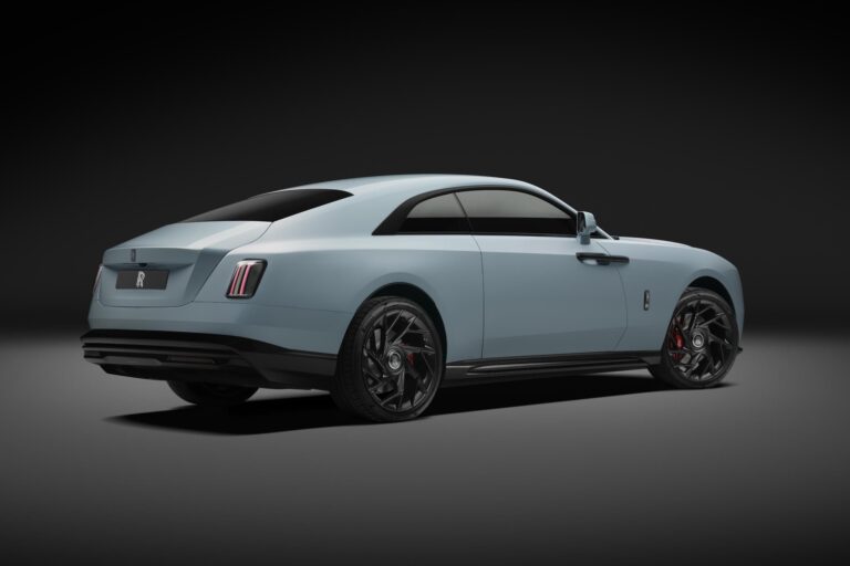 rolls-royce-spectre-26831-10.jpg