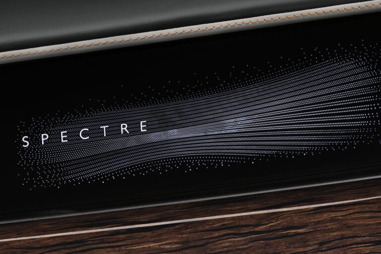 rolls-royce-spectre-26831-5.jpg