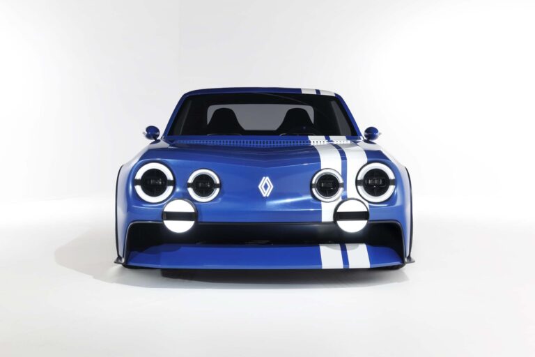 renault-r8-26969-2.jpg