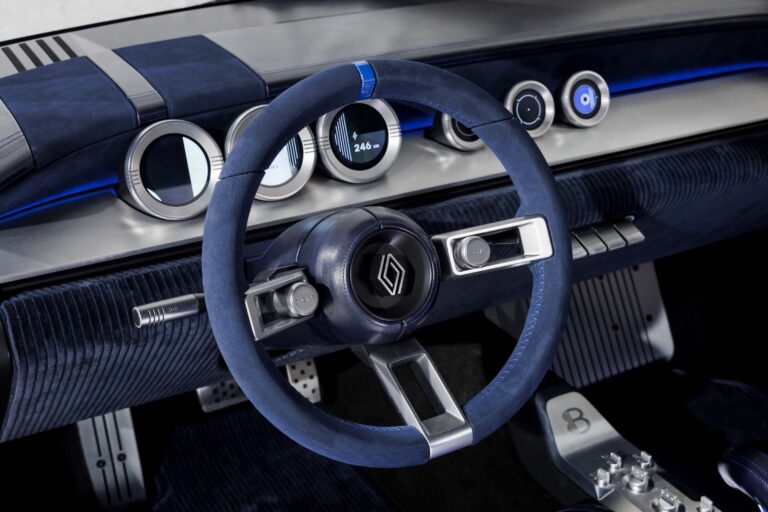 renault-r8-26969-8.jpg