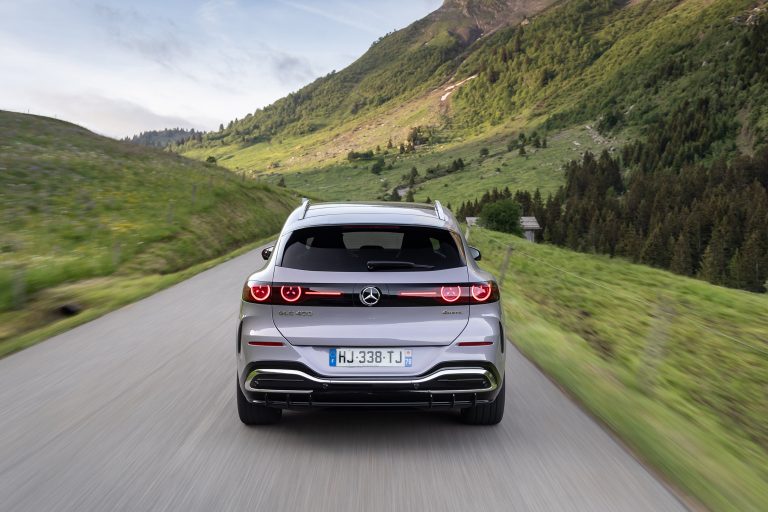 mercedes-classe-glc-3-suv-electrique-400-4m-489-ch-143701.jpg