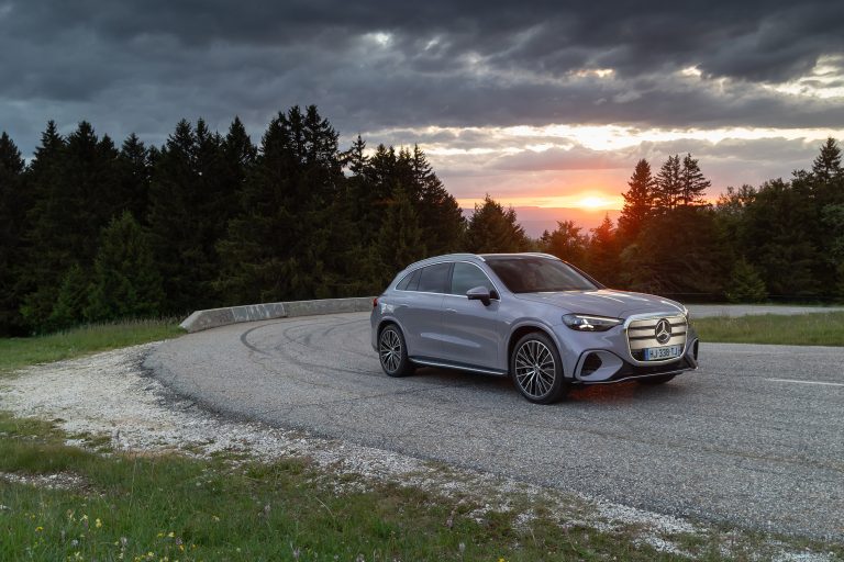 mercedes-classe-glc-3-suv-electrique-400-4m-489-ch-143705.jpg