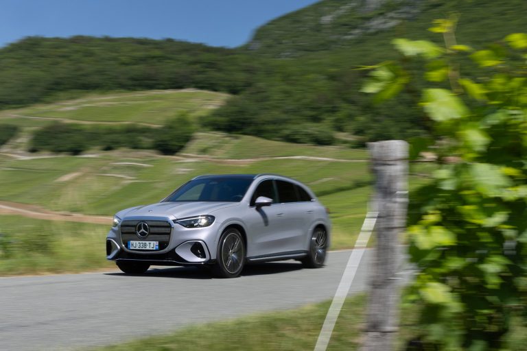mercedes-classe-glc-3-suv-electrique-400-4m-489-ch-143708.jpg