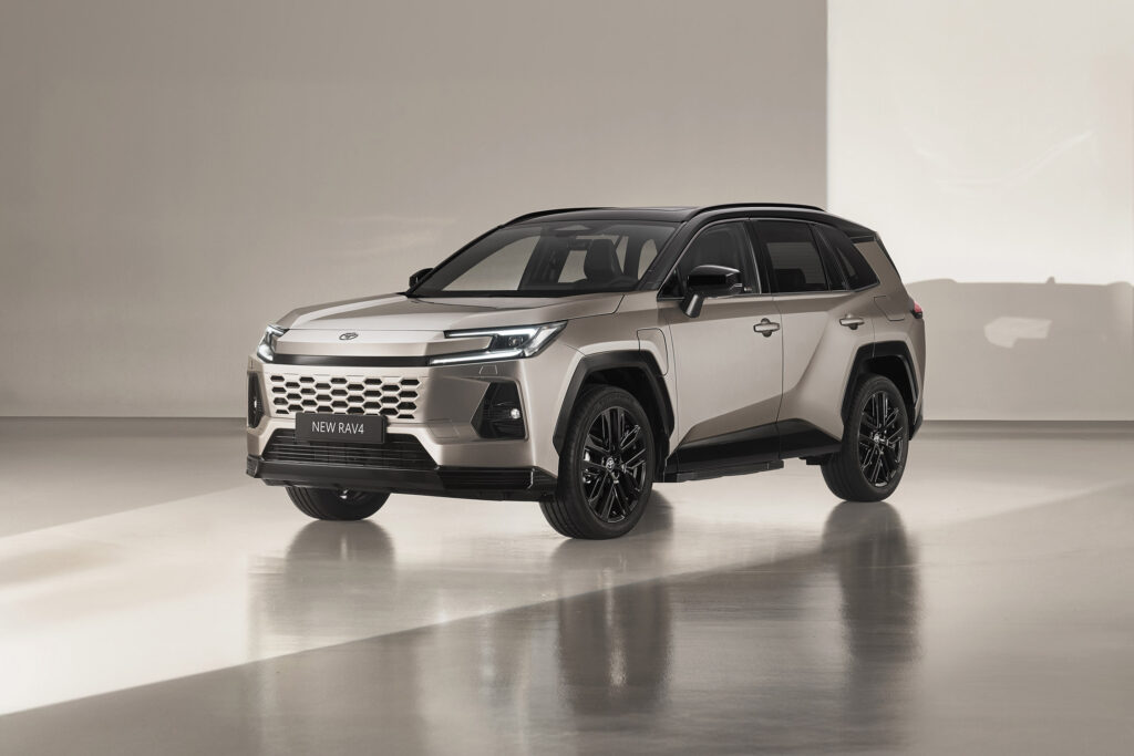 toyota-rav-4-6-hybride-2-5-143616.jpg